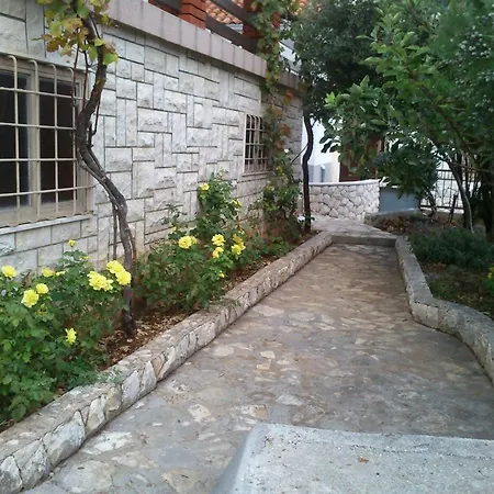 House Ojdana Dom wakacyjny *