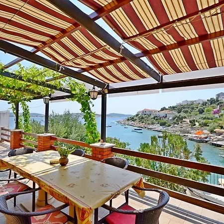 House Ojdana Dom wakacyjny