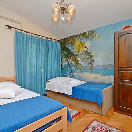 Dom wakacyjny House Ojdana *